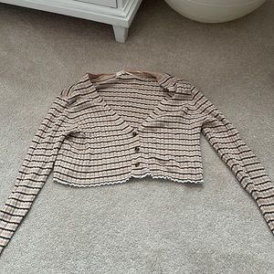 Pacsun button down long sleeve crop top!